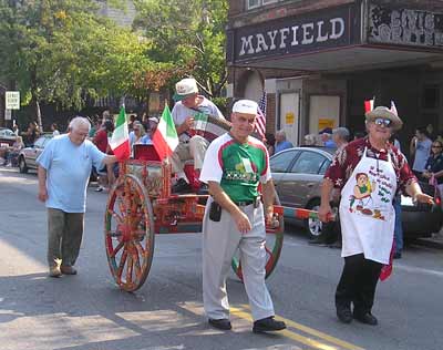 parade-marchers