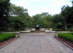 Fountain at Italian Cultural Gardens