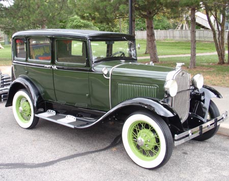 Classic Cars - Antique Autos at Euclid Beach Park Car Show